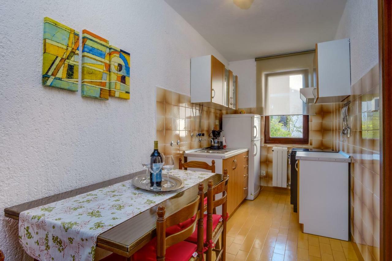 Apartmani Maris マリ・ロシニュ エクステリア 写真